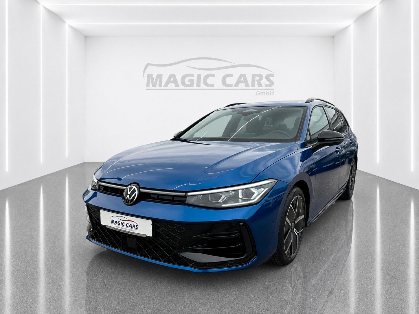 Fahrzeugabbildung Volkswagen Passat Variant 2.0TSI 4M R-Line Mega-Ausstattung - mit KI generiert/bearbeitet