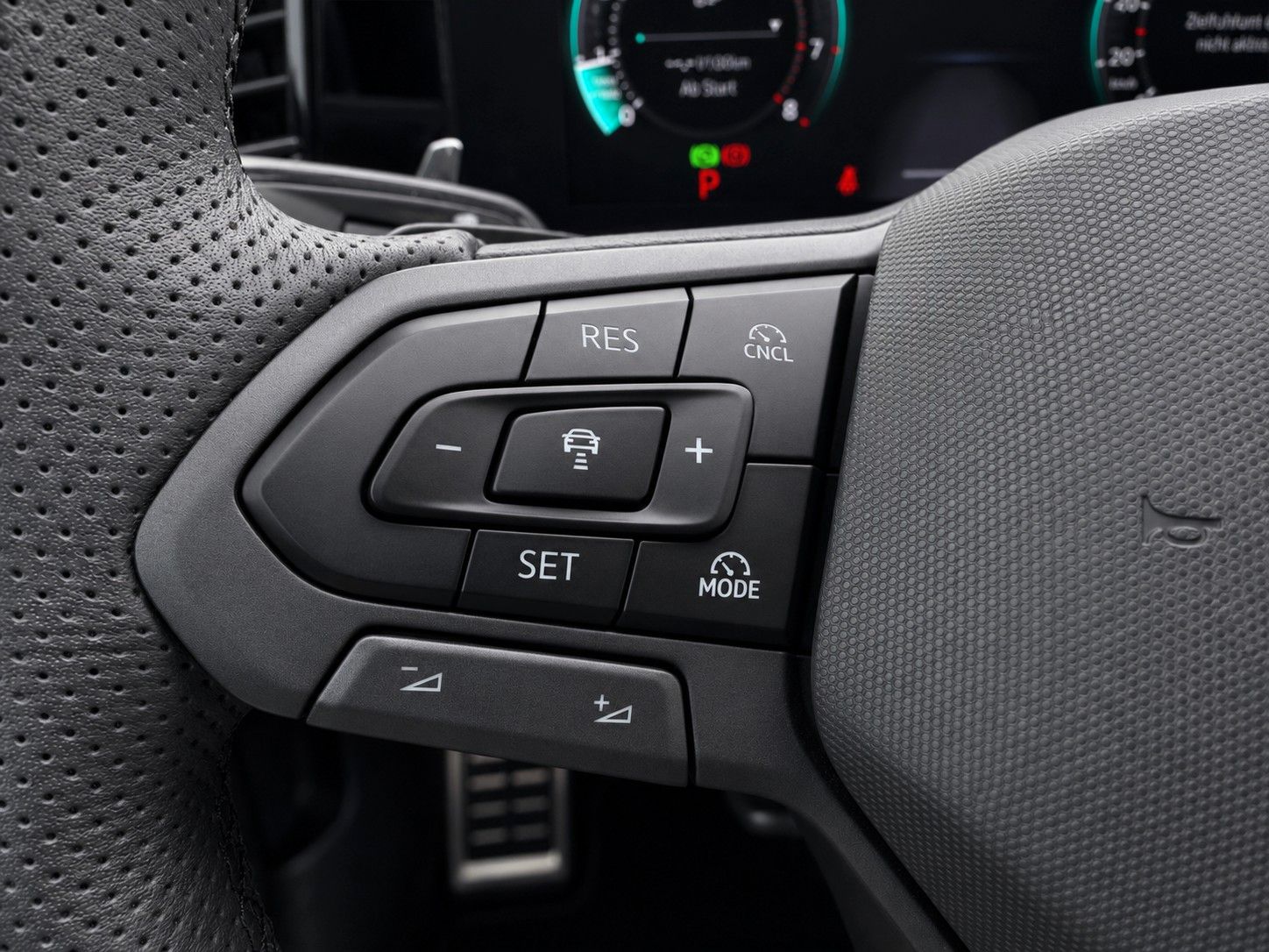 Fahrzeugabbildung Volkswagen Passat Variant 2.0TSI 4M R-Line Mega-Ausstattung - mit KI generiert/bearbeitet