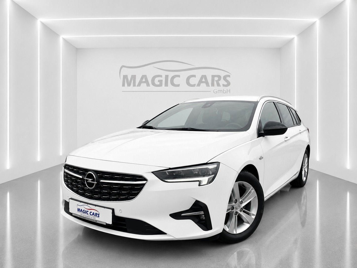 Opel Insignia B Sports Tourer Business*Autom.*Flexri. - mit KI generiert/bearbeitet