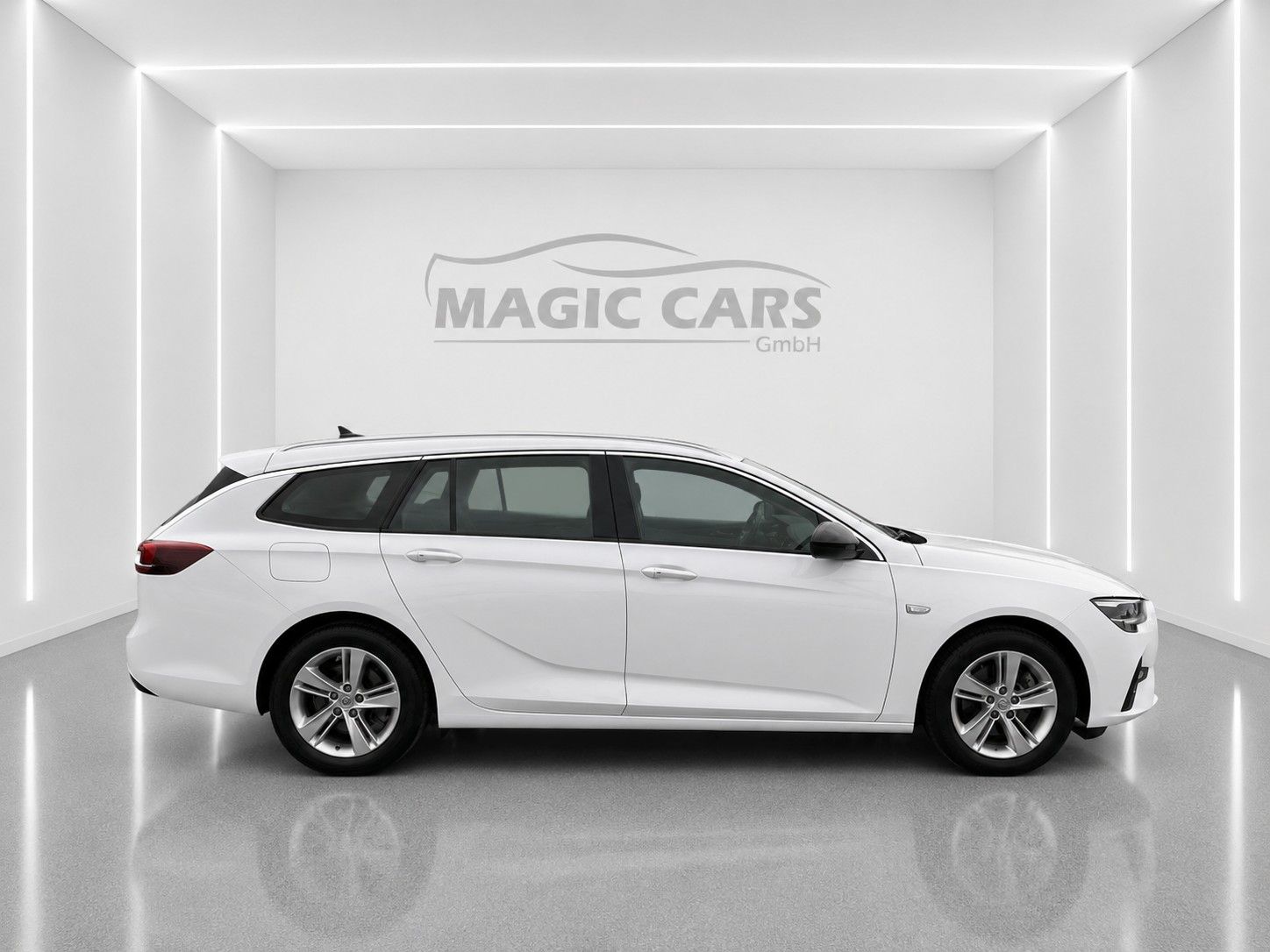 Fahrzeugabbildung Opel Insignia B Sports Tourer Business*Autom.*Flexri. - mit KI generiert/bearbeitet