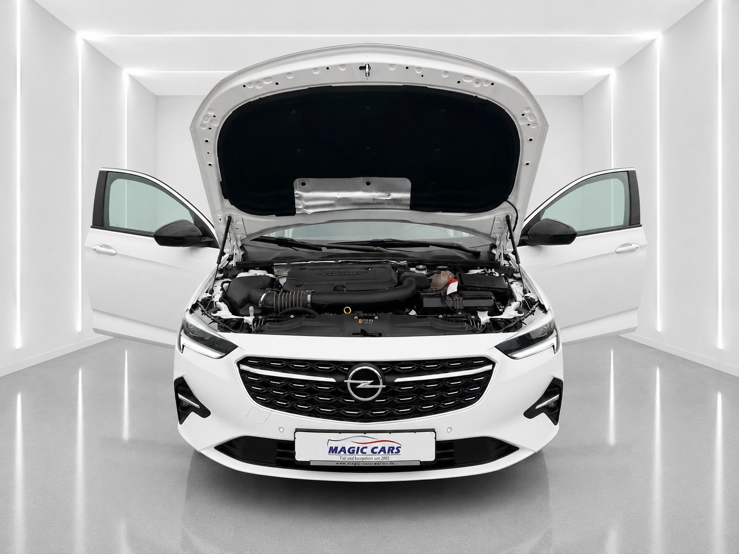Fahrzeugabbildung Opel Insignia B Sports Tourer Business*Autom.*Flexri. - mit KI generiert/bearbeitet
