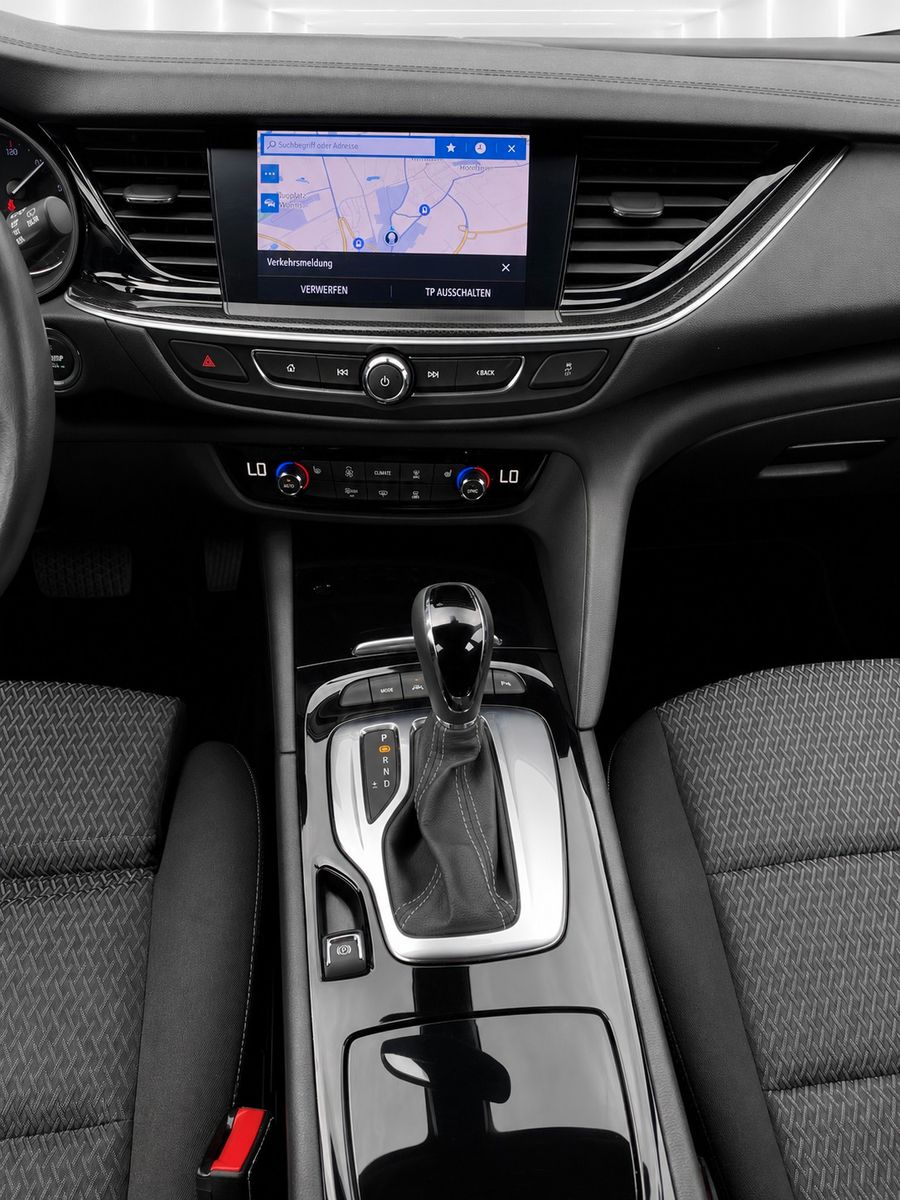 Fahrzeugabbildung Opel Insignia B Sports Tourer Business*Autom.*Flexri. - mit KI generiert/bearbeitet