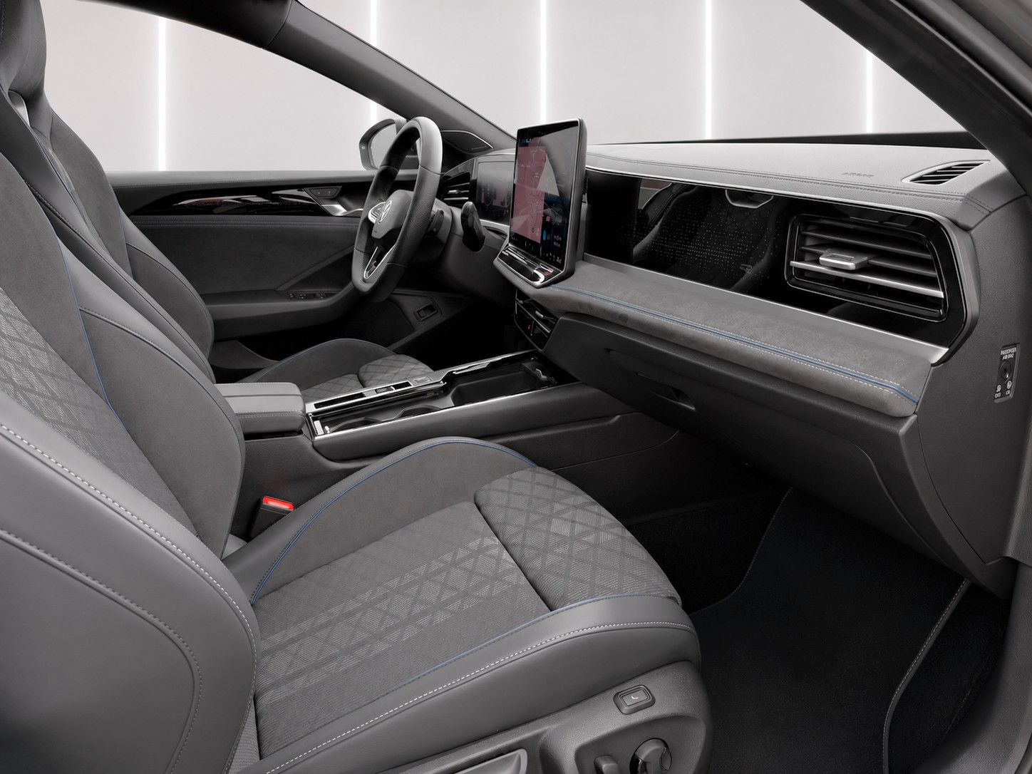 Fahrzeugabbildung Volkswagen Passat Variant 2.0 TDI R-Line *Pano*Massage*LED* - mit KI generiert/bearbeitet