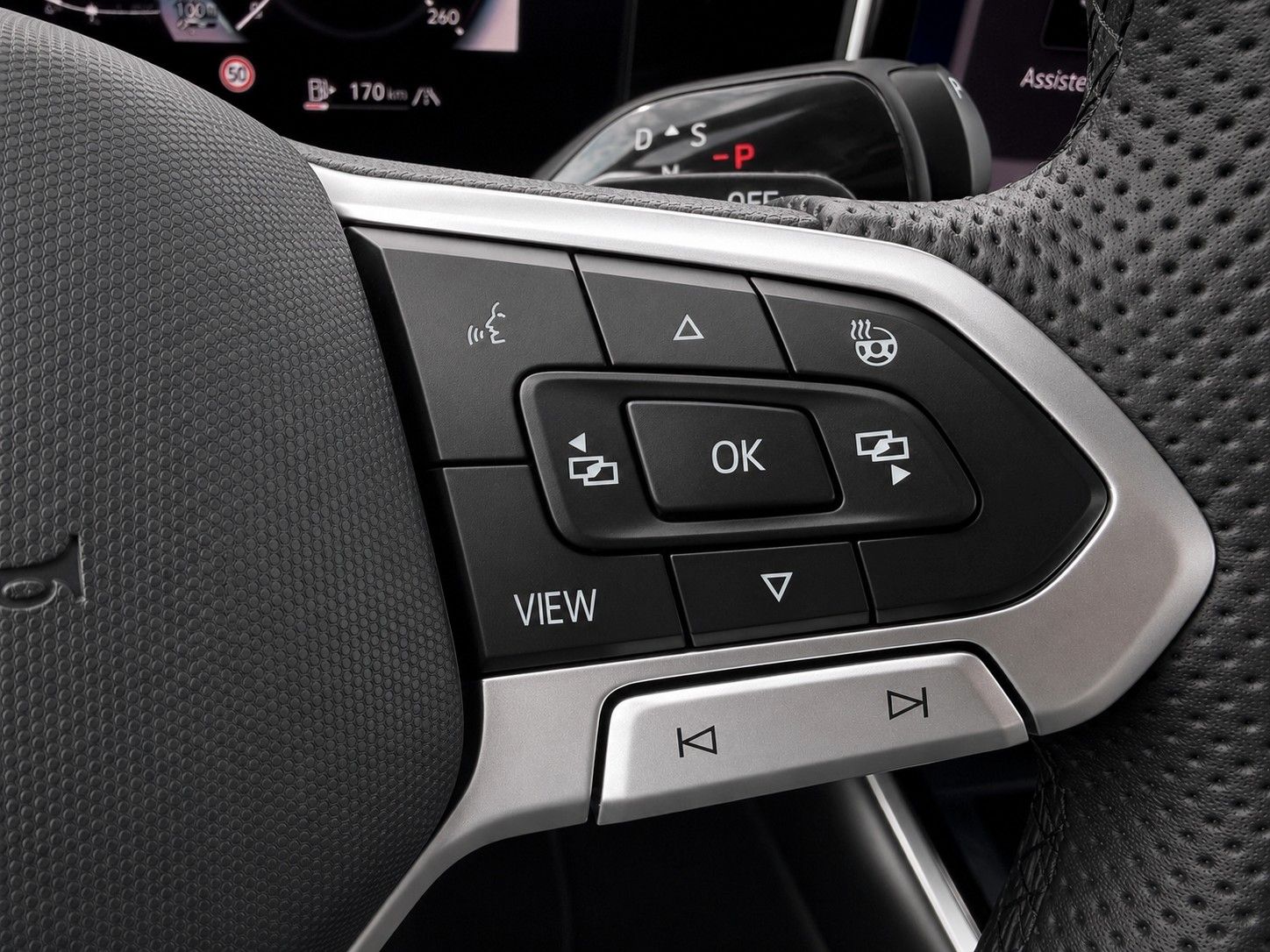 Fahrzeugabbildung Volkswagen Passat Variant 2.0 TDI R-Line *Pano*Massage*LED* - mit KI generiert/bearbeitet