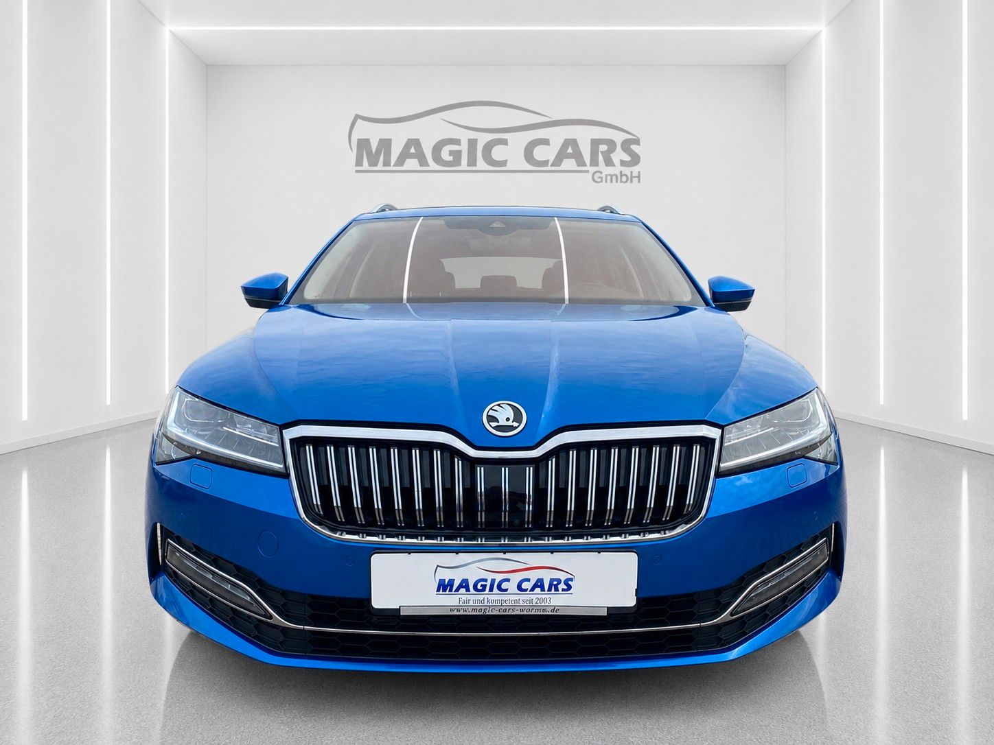 Fahrzeugabbildung SKODA Superb Combi 2.0 TDI DSG Style*Mega-Ausstattung* - mit KI generiert/bearbeitet