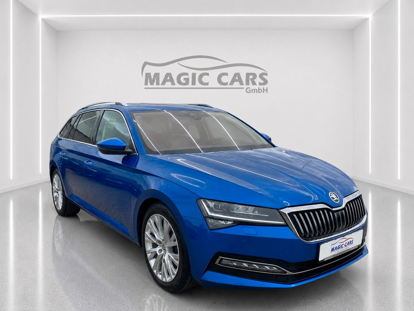 Fahrzeugabbildung SKODA Superb Combi 2.0 TDI DSG Style*Mega-Ausstattung* - mit KI generiert/bearbeitet