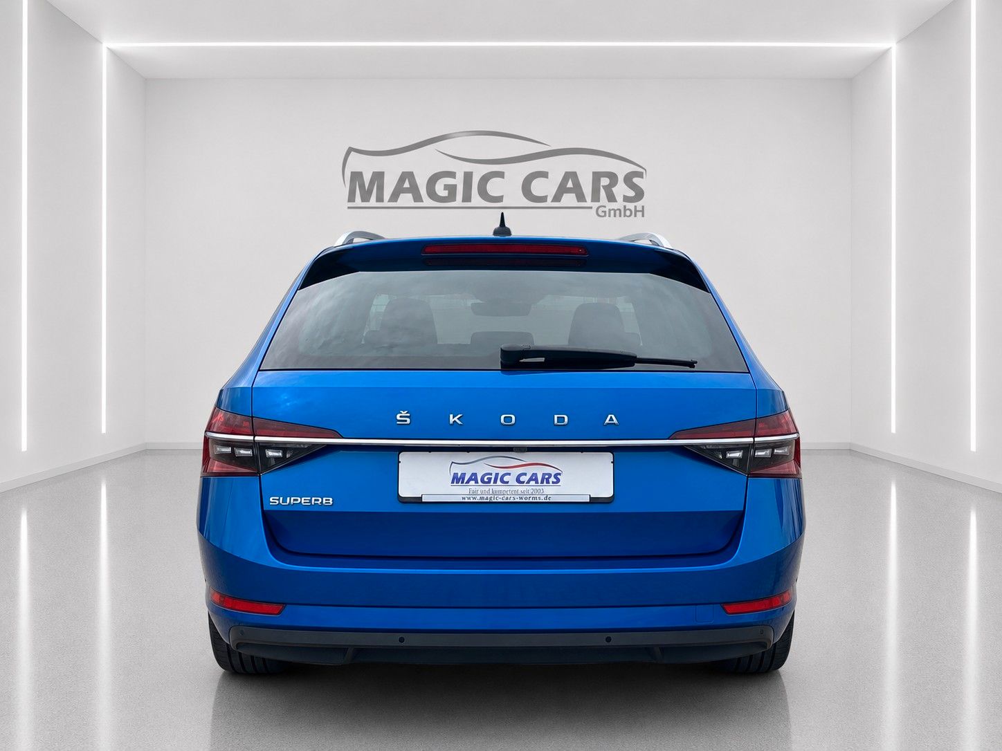 Fahrzeugabbildung SKODA Superb Combi 2.0 TDI DSG Style*Mega-Ausstattung* - mit KI generiert/bearbeitet