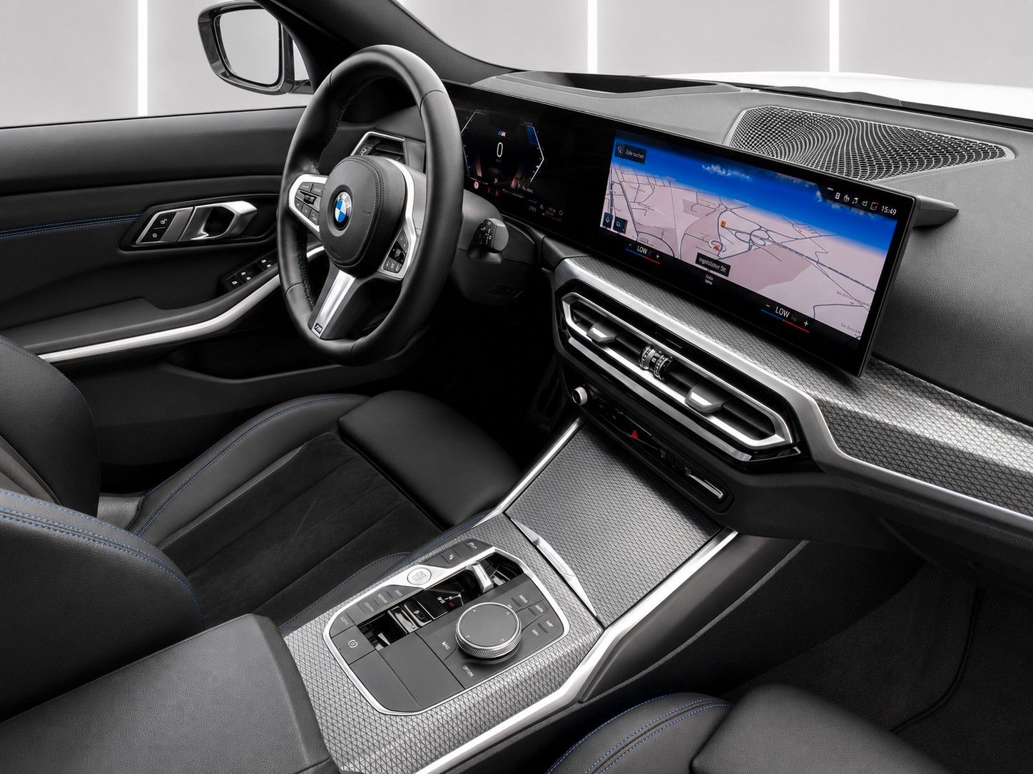 Fahrzeugabbildung BMW 320d Touring Aut. M Sport Shadow Line *Pano*AHK* - mit KI generiert/bearbeitet