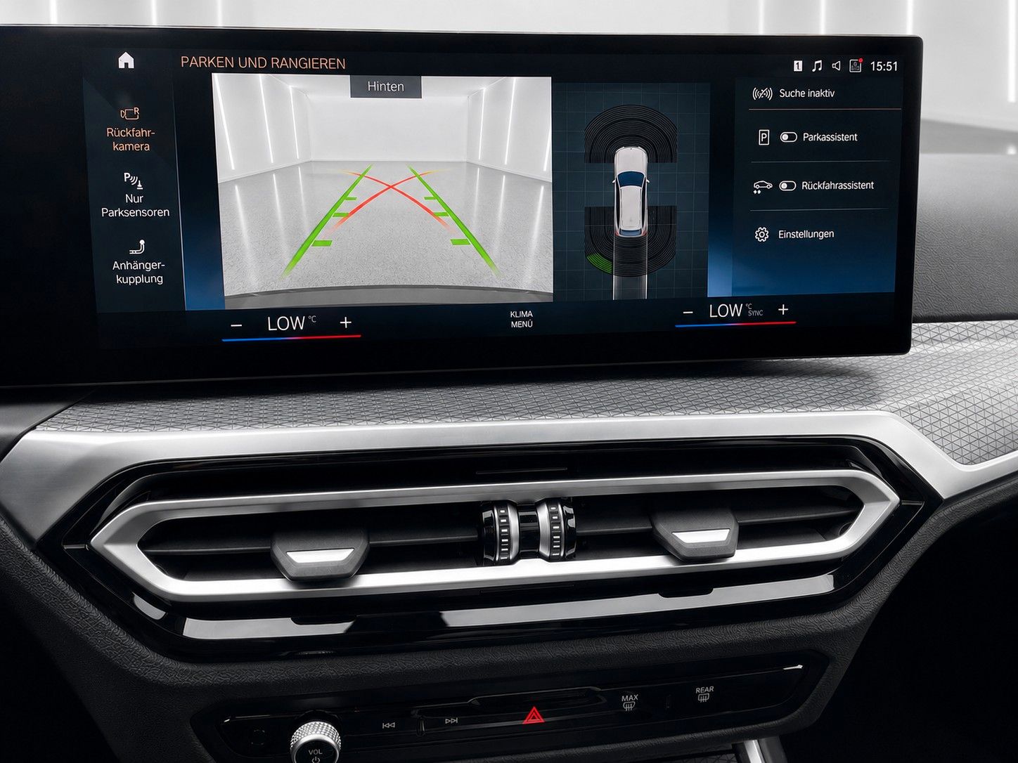 Fahrzeugabbildung BMW 320d Touring Aut. M Sport Shadow Line *Pano*AHK* - mit KI generiert/bearbeitet