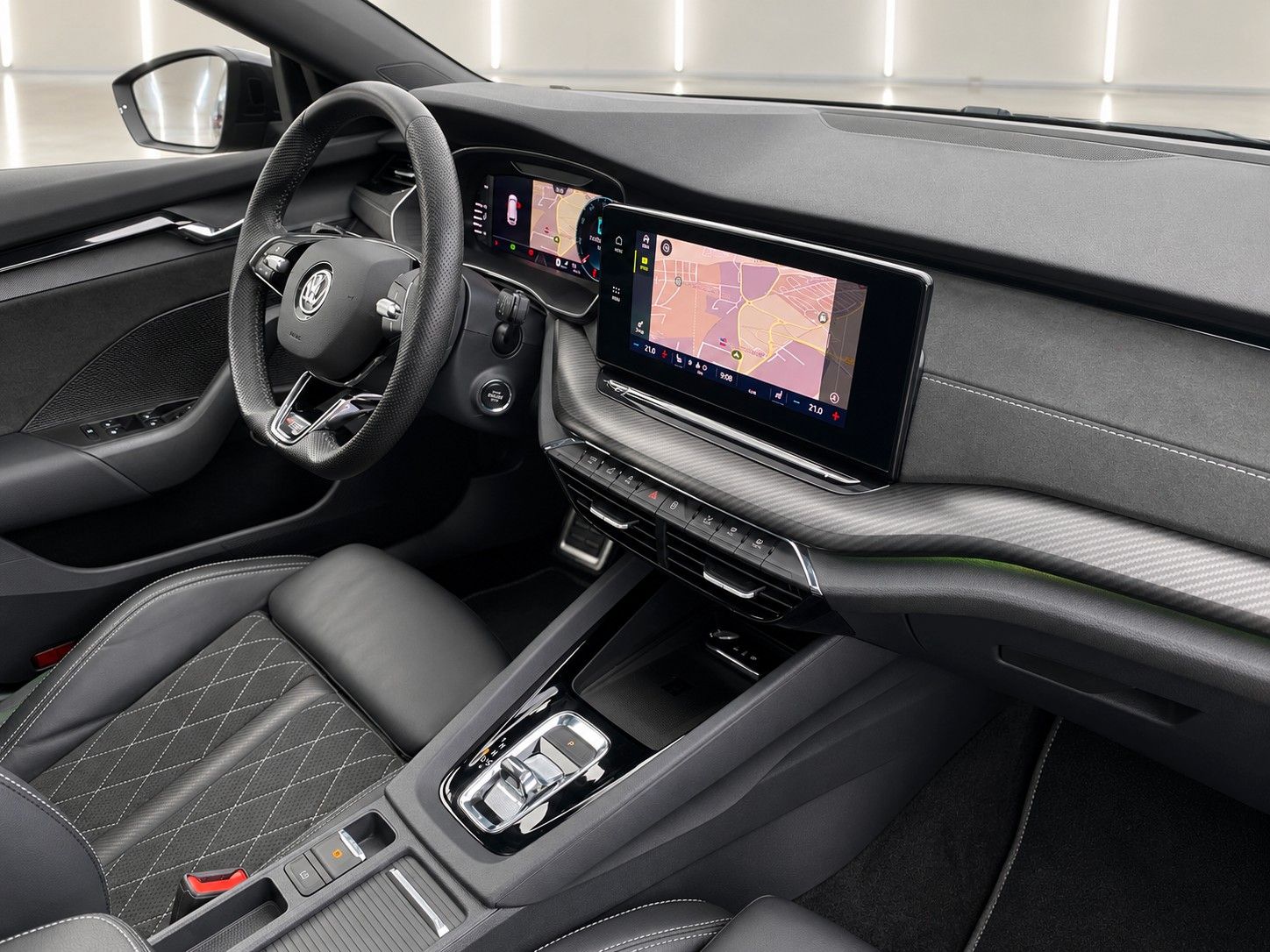 Fahrzeugabbildung SKODA Octavia Combi 2.0 TSI RS *Pano*Massage*AHK* - mit KI generiert/bearbeitet