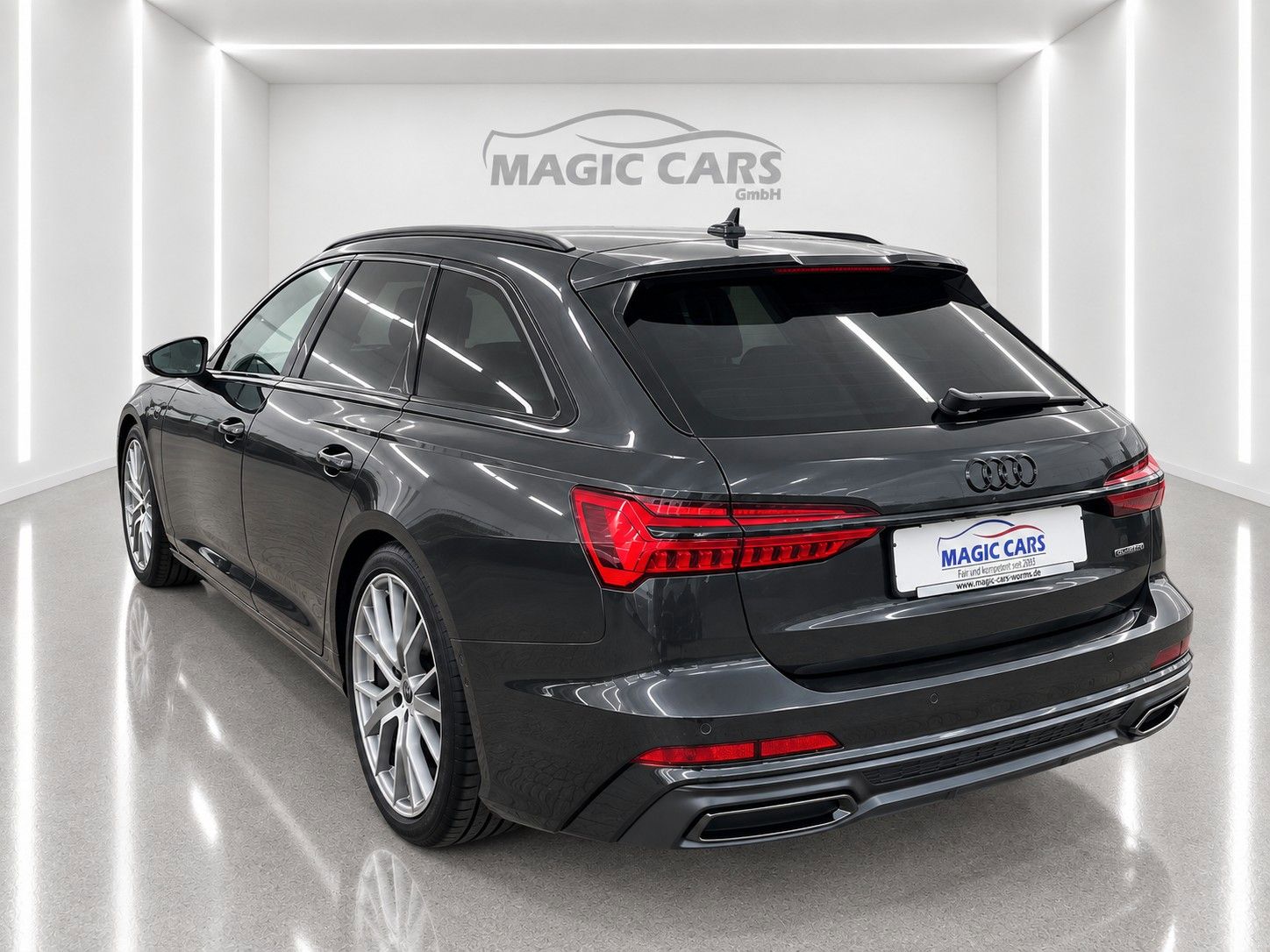 Fahrzeugabbildung Audi A6 Avant 45 TFSI quattro S line*Mega-Ausstattung - mit KI generiert/bearbeitet