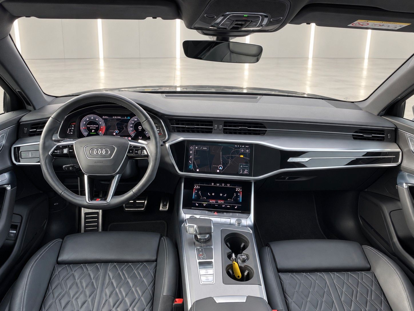 Fahrzeugabbildung Audi A6 Avant 45 TFSI quattro S line*Mega-Ausstattung - mit KI generiert/bearbeitet
