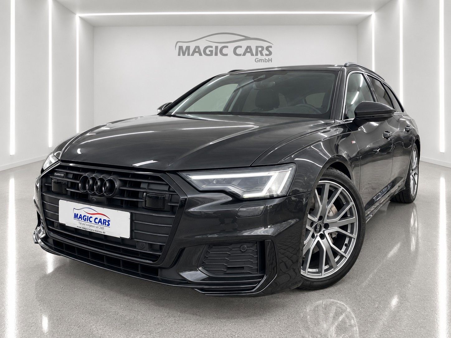 Fahrzeugabbildung Audi A6 Avant 45 TFSI quattro S line*Mega-Ausstattung - mit KI generiert/bearbeitet