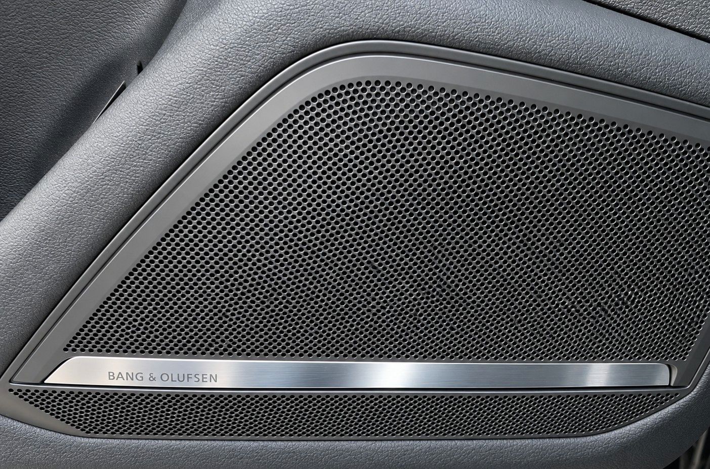 Fahrzeugabbildung Audi A6 Avant 45 TFSI quattro S line*Mega-Ausstattung - mit KI generiert/bearbeitet