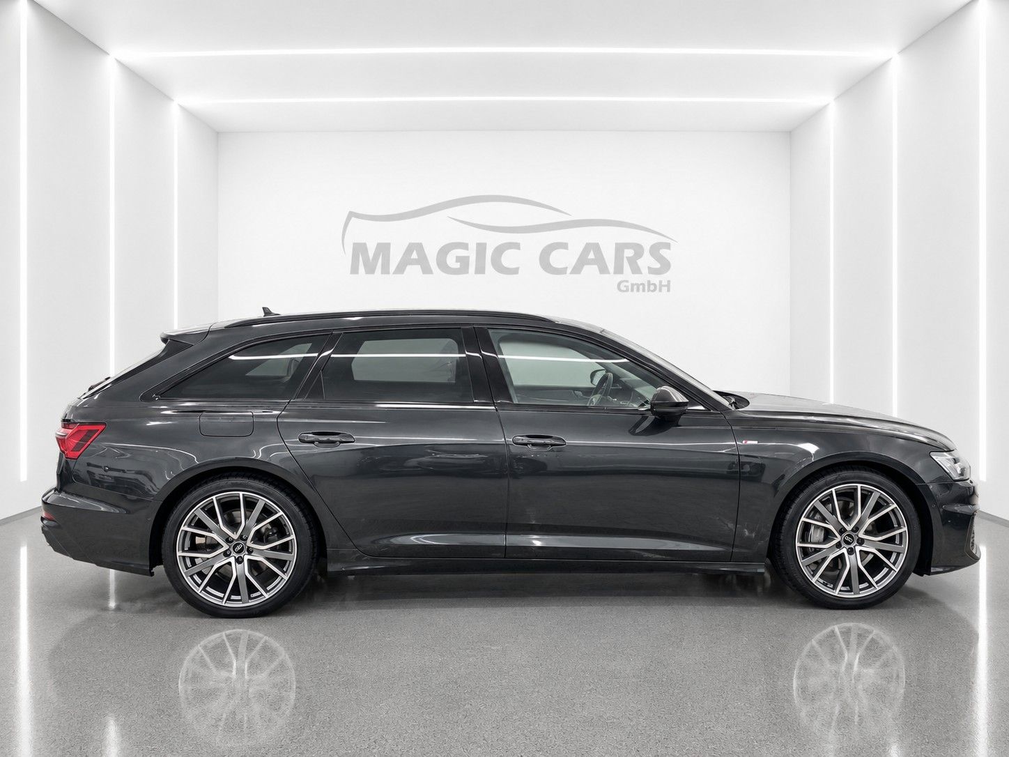Fahrzeugabbildung Audi A6 Avant 45 TFSI quattro S line*Mega-Ausstattung - mit KI generiert/bearbeitet