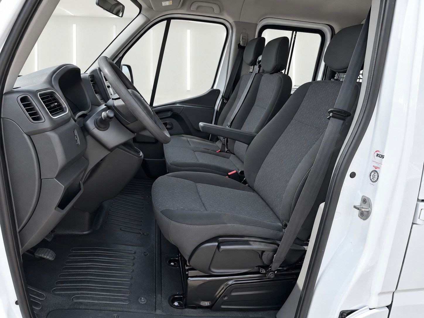 Fahrzeugabbildung Opel Movano B Pritsche 2.3 D L3H1 Doppelkabine *AHK* - mit KI generiert/bearbeitet