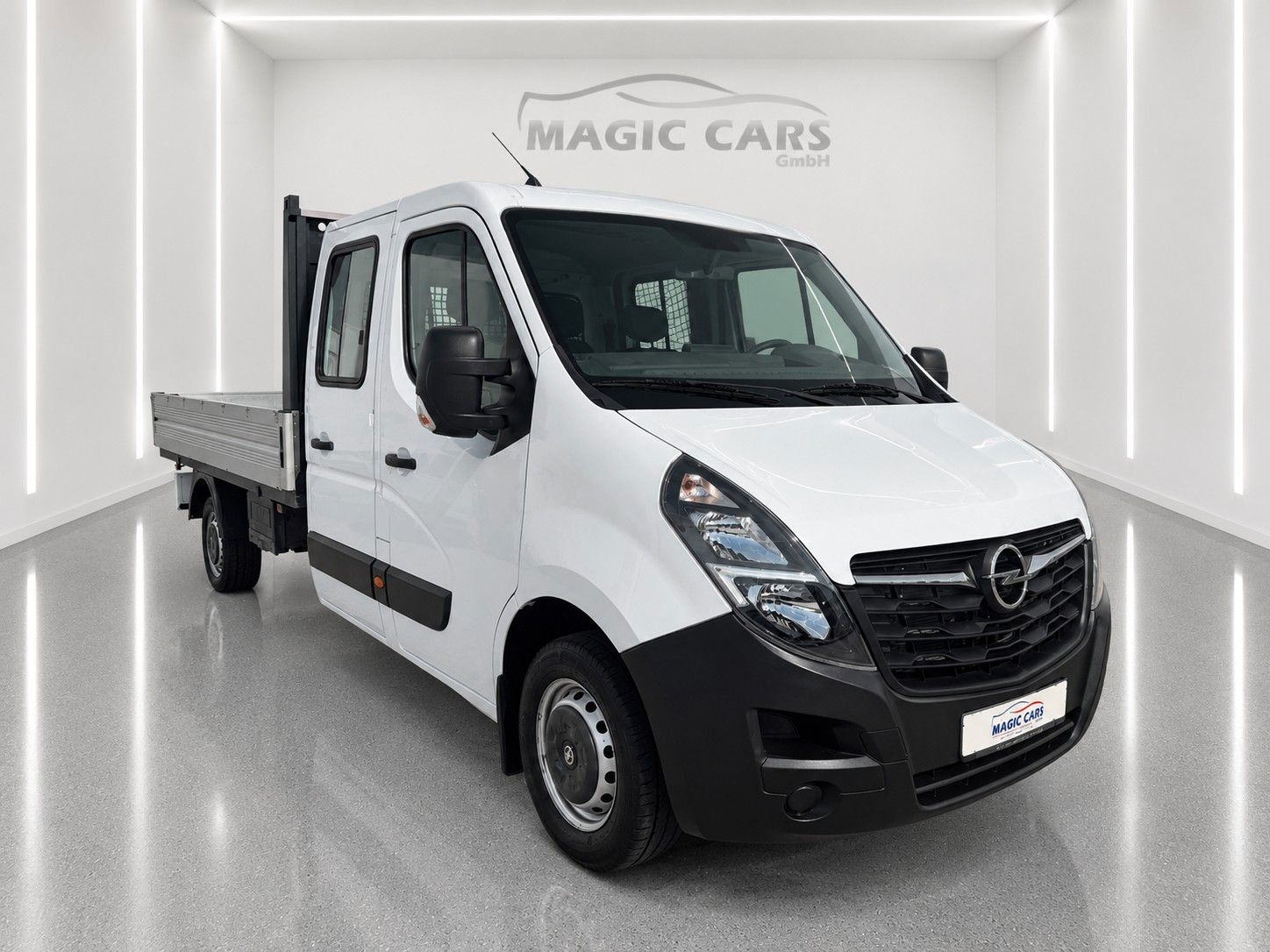 Fahrzeugabbildung Opel Movano B Pritsche 2.3 D L3H1 Doppelkabine *AHK* - mit KI generiert/bearbeitet