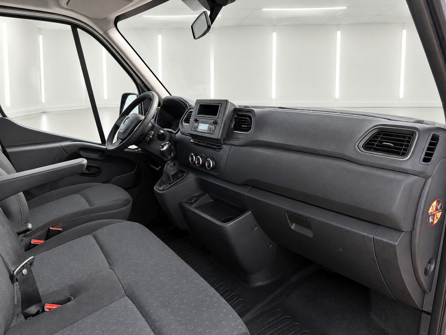 Fahrzeugabbildung Opel Movano B Pritsche 2.3 D L3H1 Doppelkabine *AHK* - mit KI generiert/bearbeitet